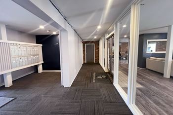 Mail/package area